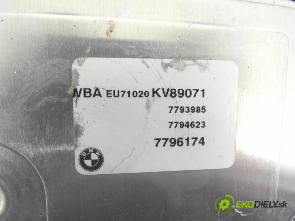 BMW 3 (E46) SEDAN 2005 85,00 318 d 1995,00 řídící jednotka motora 0281011653 ; 7794623