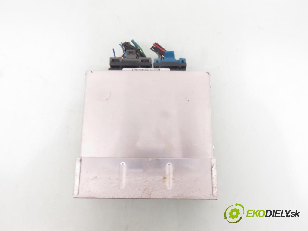 OPEL ASTRA F CLASSIC sedan (T92) SEDAN 2000 44,00 1.4 i - X 14 NZ 1389,00 spínačka / imobilizéra IMMO / řídící jednotka 16234829 ; 26034041 ; 26034040