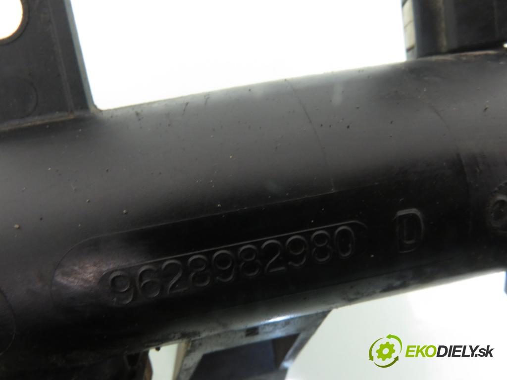 CITROEN C3 I (FC_) HB 2002 54,00 1.4 i - KFV (TU3JP) 1360,00 lišta vstřikovací 9628982980D ; 0280156357 (Vstřikovací lišta)
