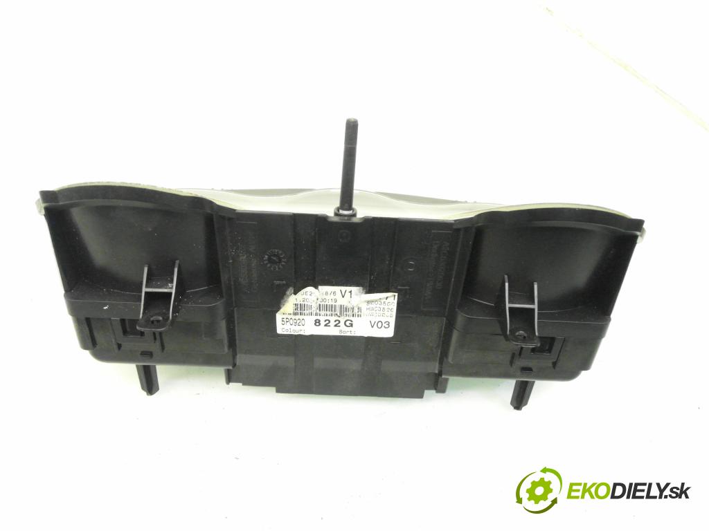 SEAT ALTEA (5P1) MINIVAN 2005 77,00 1.9 TDI PD 105 - BXE 1896,00 prístrojovka elektrický 5P0920822G