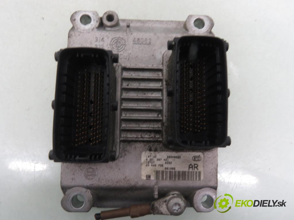 OPEL CORSA C (X01) HB 2001 43,00 1.0 12V 58 - Z 10 XE 973,00 spínačka / imobilizéra IMMO / řídící jednotka 0261207421 ; 24467903 ; 09166814FL