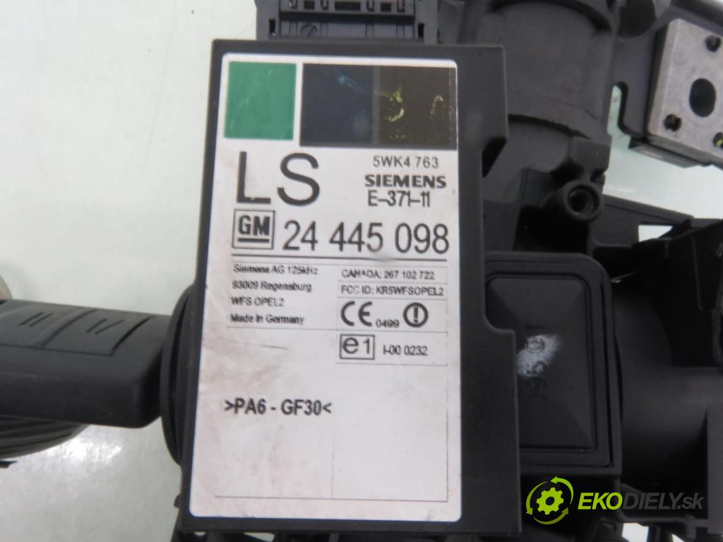 OPEL CORSA C (X01) HB 2001 43,00 1.0 12V 58 - Z 10 XE 973,00 spínačka / imobilizéra IMMO / řídící jednotka 0261207421 ; 24467903 ; 09166814FL