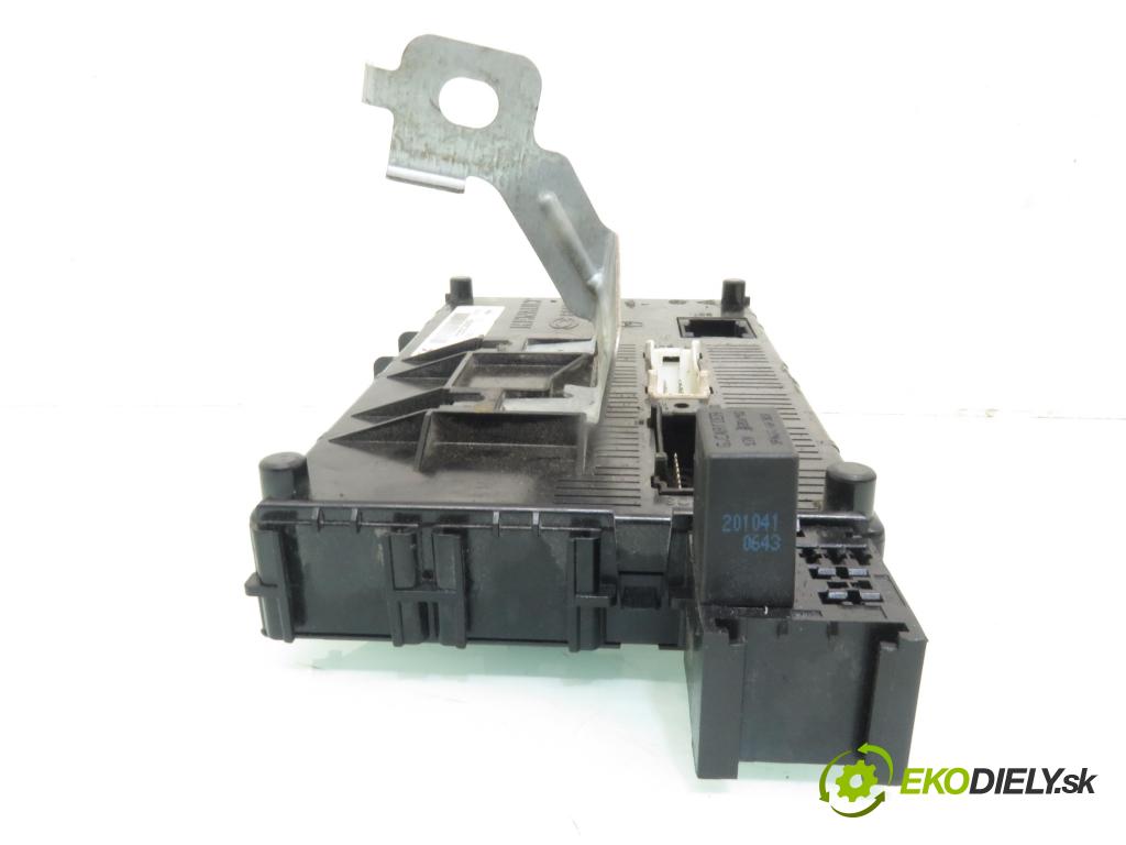 RENAULT THALIA I (LB0/1/2_) SEDAN 2001 55,00 1.4 - K7J 700 1390,00 MODUL UCH-2 P8200234045A