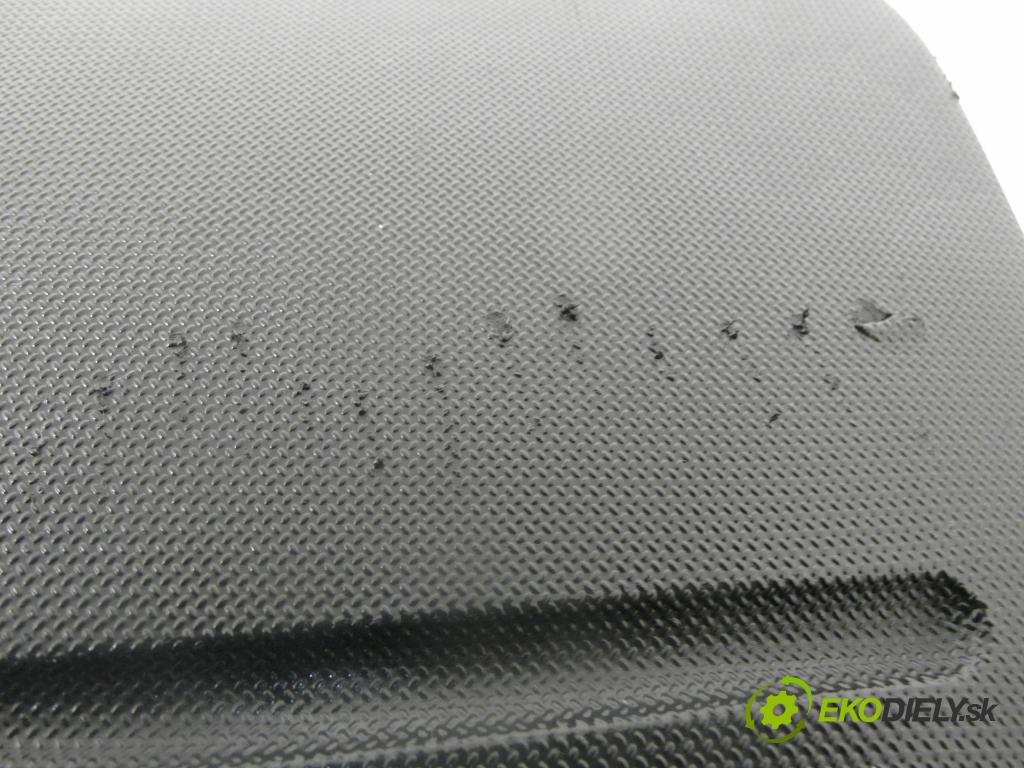 SKODA FABIA II Combi (545) KOMBI 2010 59,00 1.4 TDI - BNV 1422,00 AirBag air BAG CESTUJÍCÍ: 5J1880202 ; 34040142A ; 5J2880202C