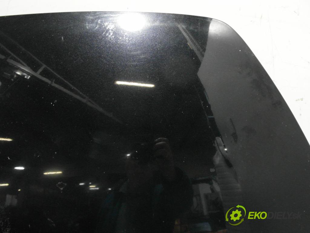 VOLVO V50 (MW) KOMBI 2005 100,00 2.0 D 136 - D 4204 T (PSA) 1997,00 kapota  (Kapota)