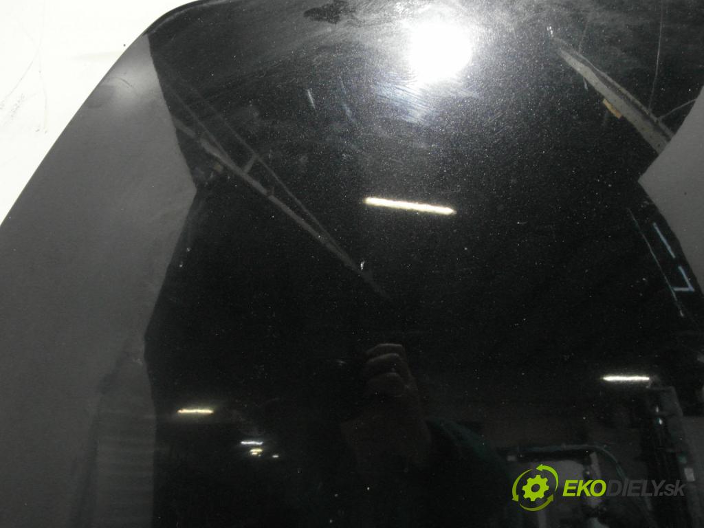 VOLVO V50 (MW) KOMBI 2005 100,00 2.0 D 136 - D 4204 T (PSA) 1997,00 kapota  (Kapota)