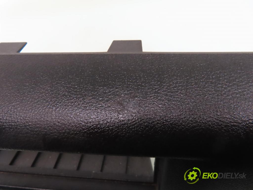 MITSUBISHI OUTLANDER I (CU_W) SUV 2003 118,00 2.4 4WD (CU5W) - 4G69 2378,00 Panel kúrenia KLIMATIZACE: MR979972HA ; MR979987
