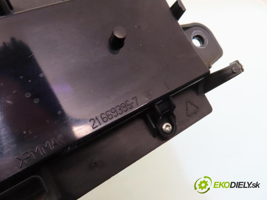 RENAULT SCENIC II (JM0/1_) MINIVAN 2003 88,00 1.9 DCI - F9Q 812 1870,00 Prístrojovka elektrický 216693960 ; 21669395