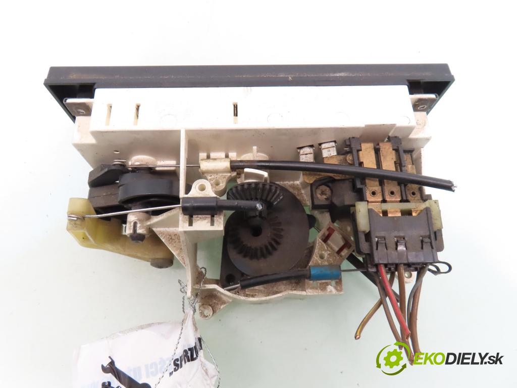AUDI 80 (8C, B4) SEDAN 1991 85,00 2.0 E - ABK 1984,00 Panel kúrenia 8A1819073 ; 893959511