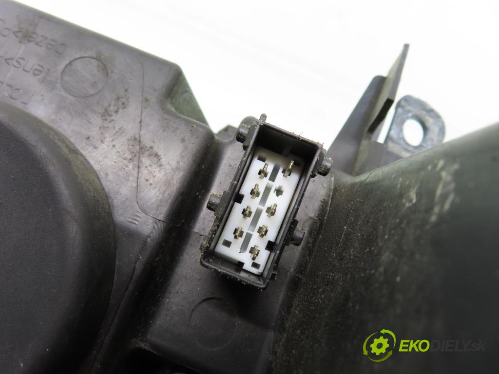 PEUGEOT 407 SW (6E_) KOMBI 2007 80,00 1.6 HDi 110 - 9HZ (DV6TED4) 1560,00 Svetlo LP 0301213201 ; 0301213201 ; 9660236180