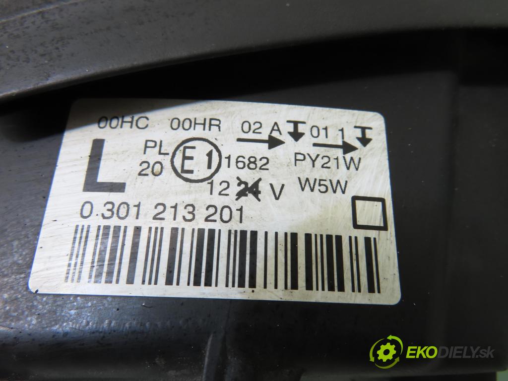 PEUGEOT 407 SW (6E_) KOMBI 2007 80,00 1.6 HDi 110 - 9HZ (DV6TED4) 1560,00 Svetlo LP 0301213201 ; 0301213201 ; 9660236180