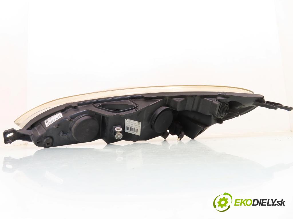 PEUGEOT 407 SW (6E_) KOMBI 2007 80,00 1.6 HDi 110 - 9HZ (DV6TED4) 1560,00 Svetlo PP 0301213202 ; 0301213202 ; 9660235980