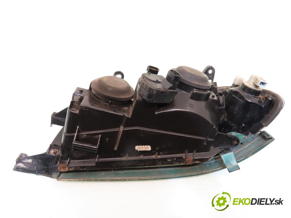 TOYOTA AVENSIS (_T22_) LIFTBACK 1998 81,00 1.6 (AT220_) 110 - 4A-FE 1587,00 světlo PP