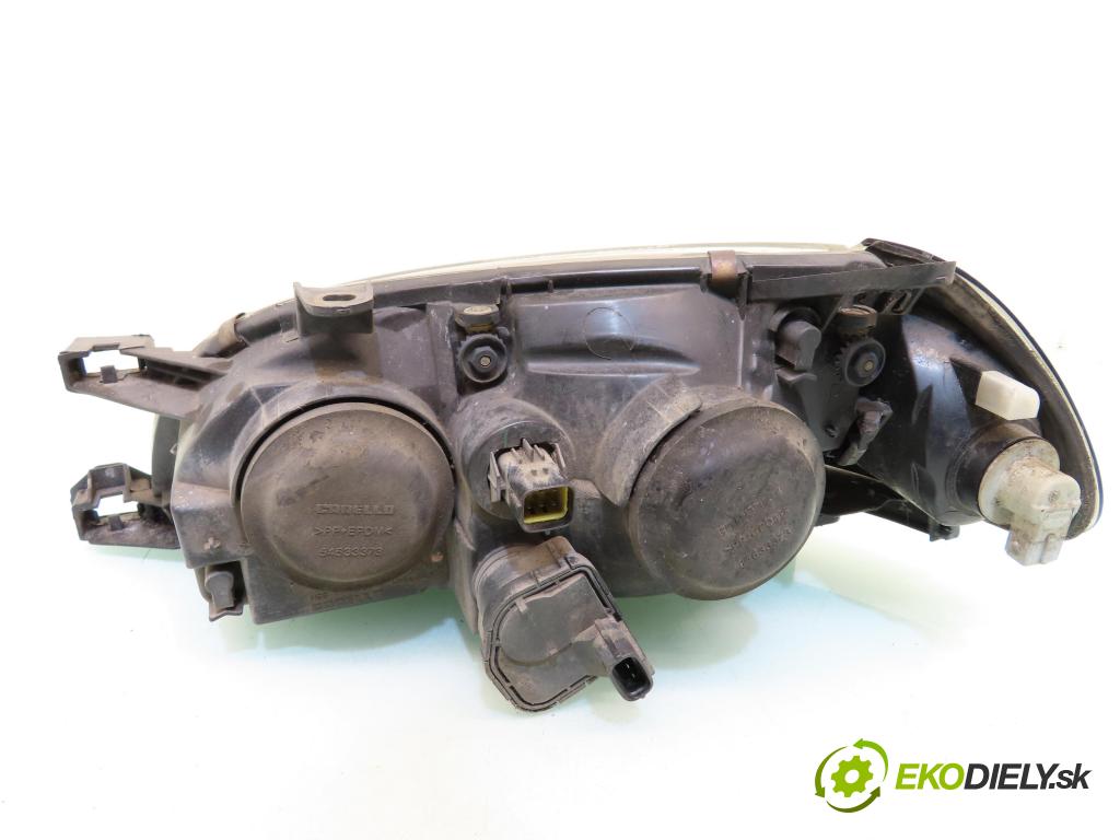 TOYOTA AVENSIS (_T22_) LIFTBACK 1998 81,00 1.6 (AT220_) 110 - 4A-FE 1587,00 světlo PP