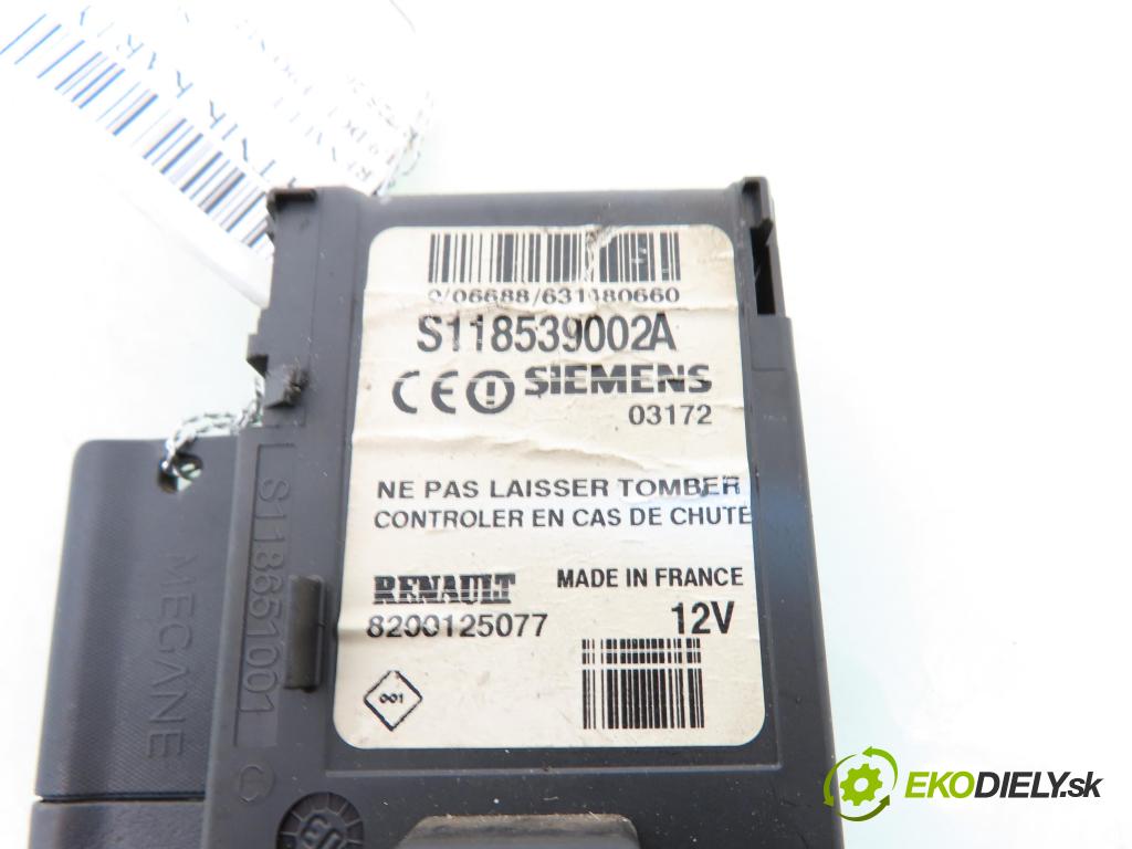 RENAULT SCENIC II (JM0/1_) MINIVAN 2003 88,00 1.9 DCI - F9Q 812 1870,00 čítač KARTY: S118539002A ; 8200125077