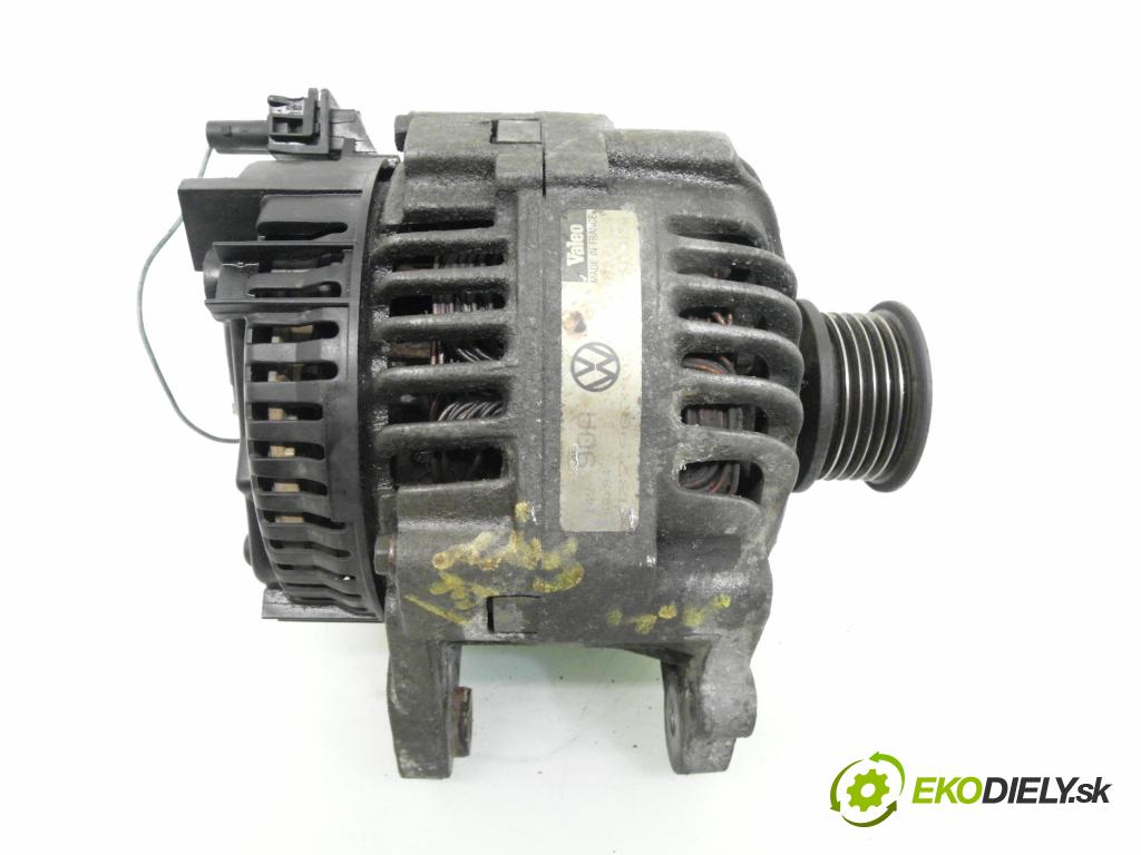 VW POLO CLASSIC (6V2) SEDAN 1997 44,00 60 1.4 - AEX 1390,00 Alternátor 037903023G (Alternátor)