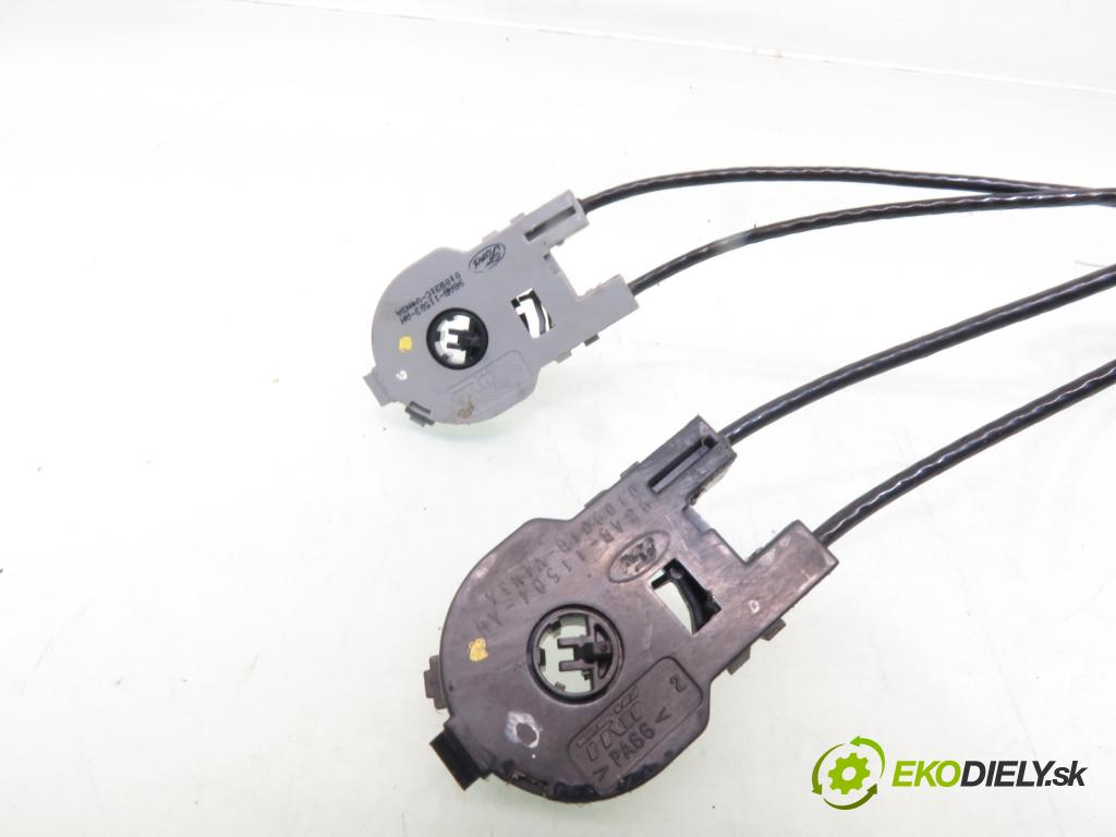 FORD FOCUS (DAW, DBW) HB 2001 74,00 1.6 16V - FYDA 1596,00 lanko panel topení 98AB11503AH ; 98AB11504AH