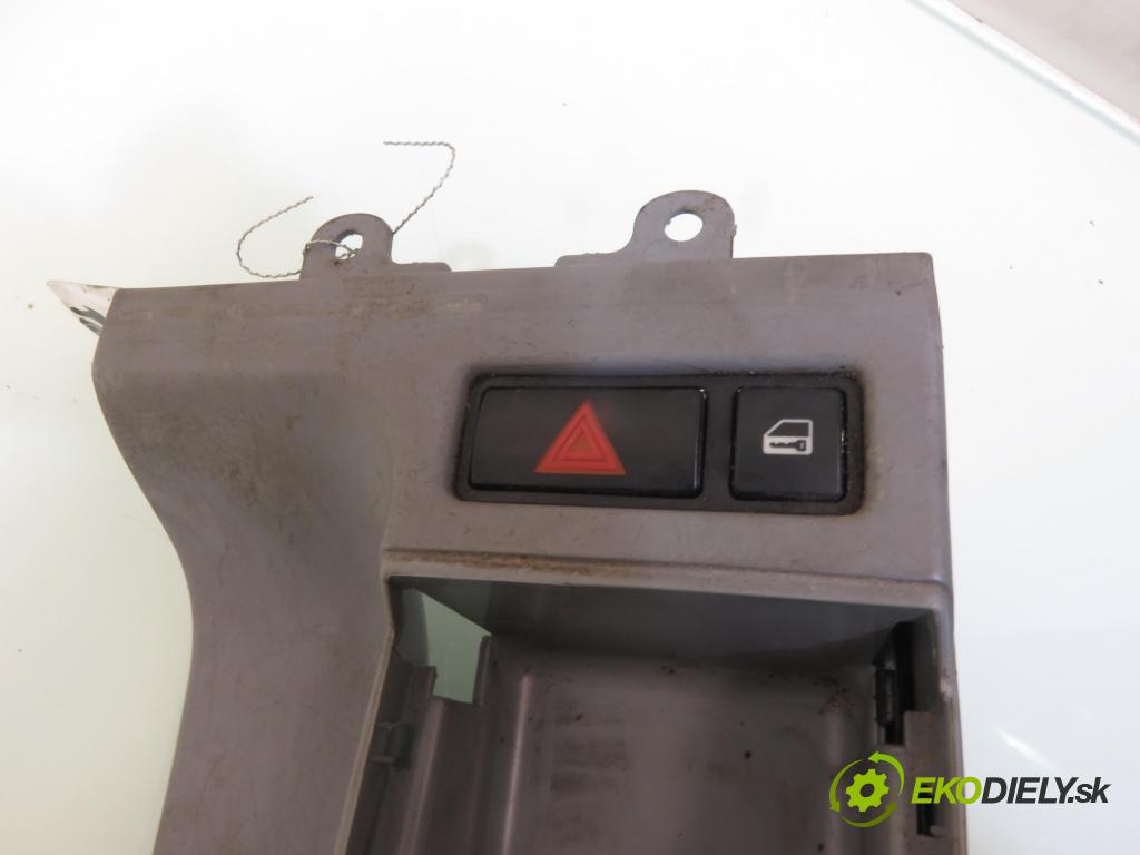 BMW 3 (E46) SEDAN 2000 77,00 316 i - M43 B19 (194E1) 1895,00 OPĚRADLO 51168213678 ; 51168213680