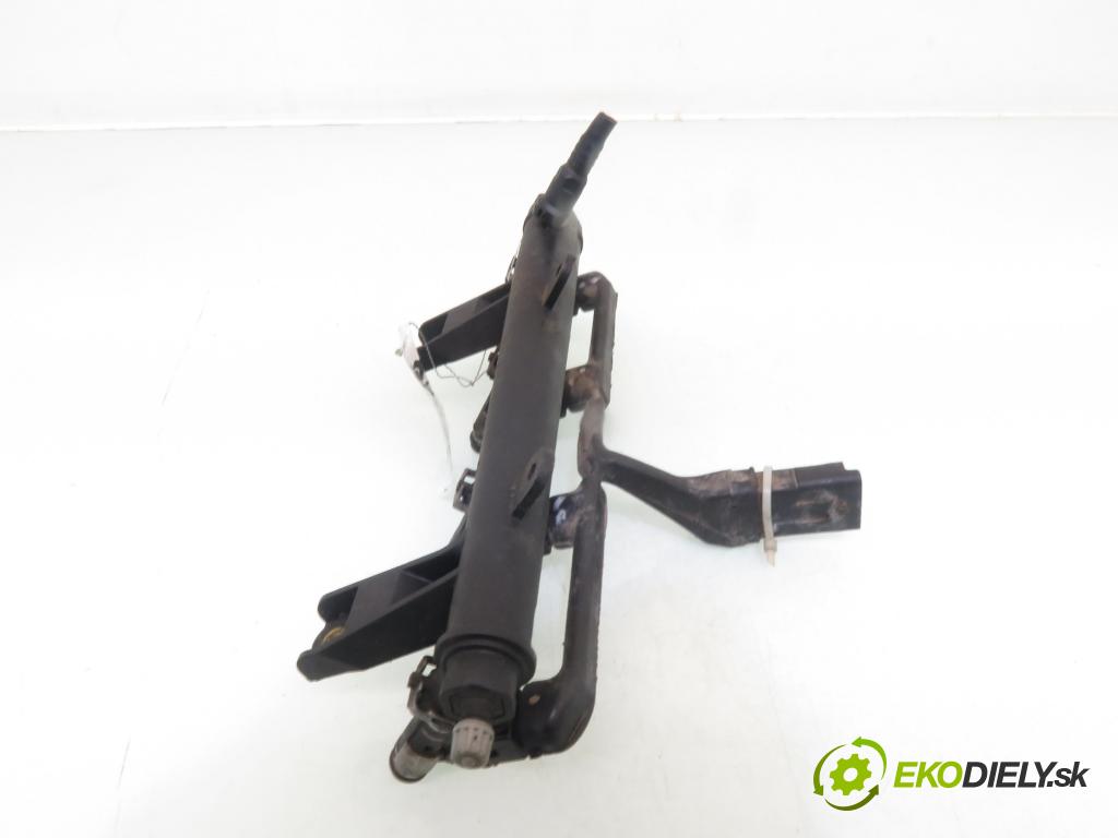 PEUGEOT 206 liftback (2A/C) HB 2001 440,00 1.1 i - HFX (TU1JP) 1124,00 lišta vstřikovací 9638128080 ; 9628982980D (Vstřikovací lišta)