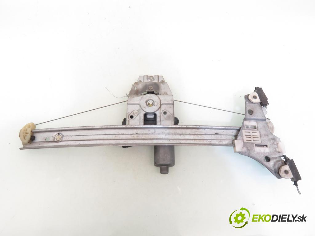 TOYOTA AVENSIS (_T22_) LIFTBACK 1998 81,00 1.6 (AT220_) - 4A-FE 1587,00 Mechanizmus okien 119735XXX