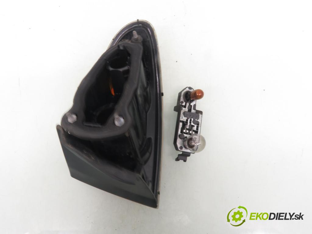 SEAT CORDOBA (6L2) SEDAN 2004 55,00 1.4 16V - BBY 1390,00 Svetlo ľavé zadné 6L5945257