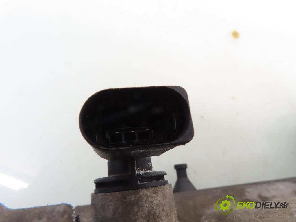 SEAT CORDOBA (6L2) SEDAN 2004 55,00 1.4 16V - BBY 1390,00 kryt Ventilů 036103475AP