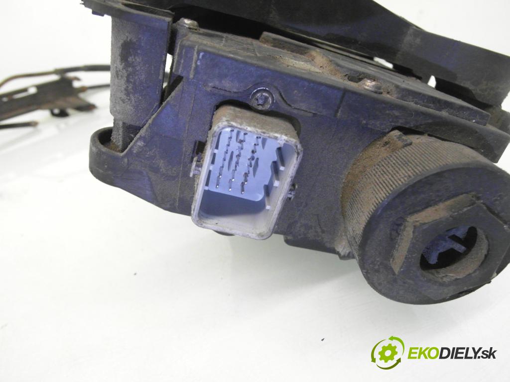 RENAULT SCENIC II (JM0/1_) MINIVAN 2003 88,00 1.9 DCI - F9Q 812 1870,00 BRZDA: ručny elektrický 8200311379