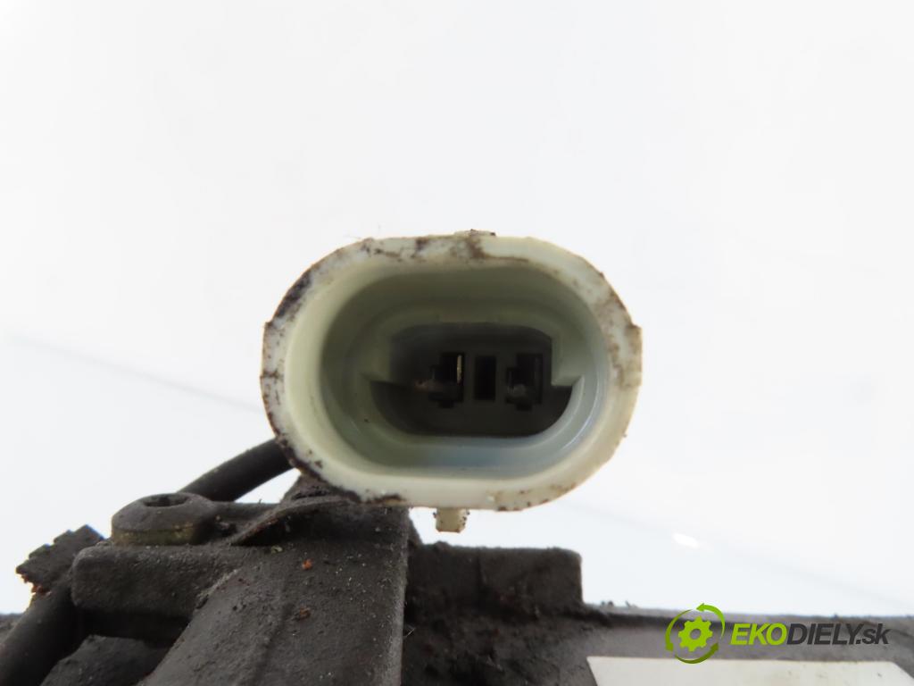 OPEL MERIVA A nadwozie wielkoprzestrzenne (MPV) (X03) MINIVAN 2005 74,00 1.6 16V - Z 16 XE 1598,00 KOMPRESOR: klimatizácie  (Kompresor klimatizácie)