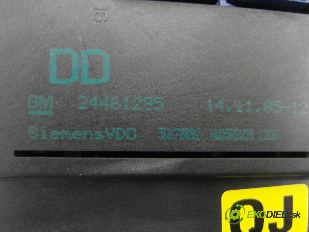 OPEL VECTRA C Kombi (Z02) KOMBI 2006 110,00 1.9 CDTI - Z 19 DTH 1910,00 RADIO CD 383555646 ; 13188477 ; 24461295