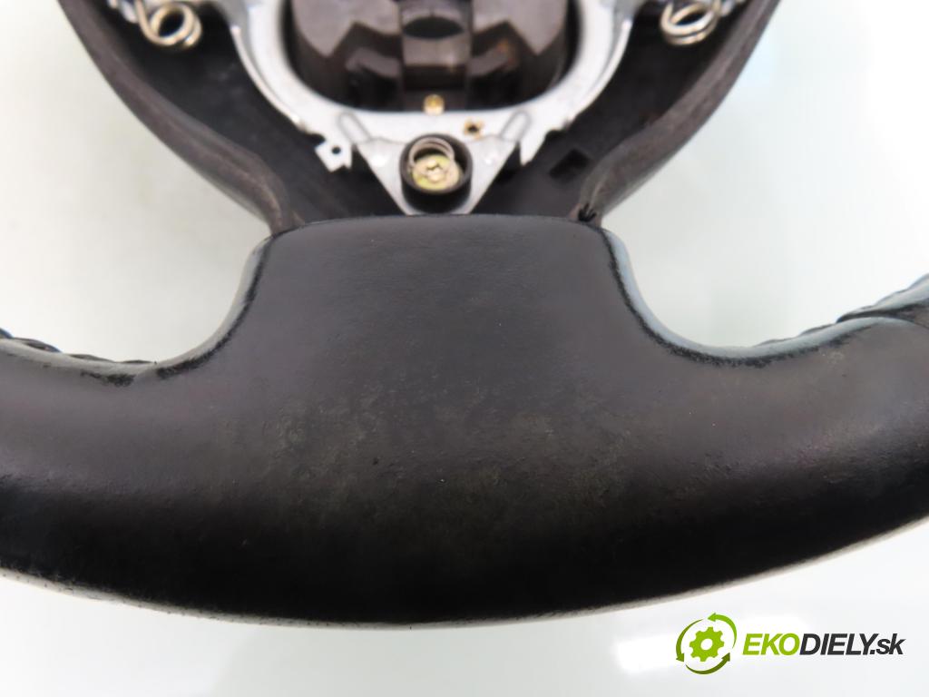 VW PASSAT B5.5 Variant (3B6) KOMBI 2001 96,00 1.9 TDI - AVF 1896,00 Volant 3B0419091AN ; 1J0419526D ; 3B0880201AL (Volant)