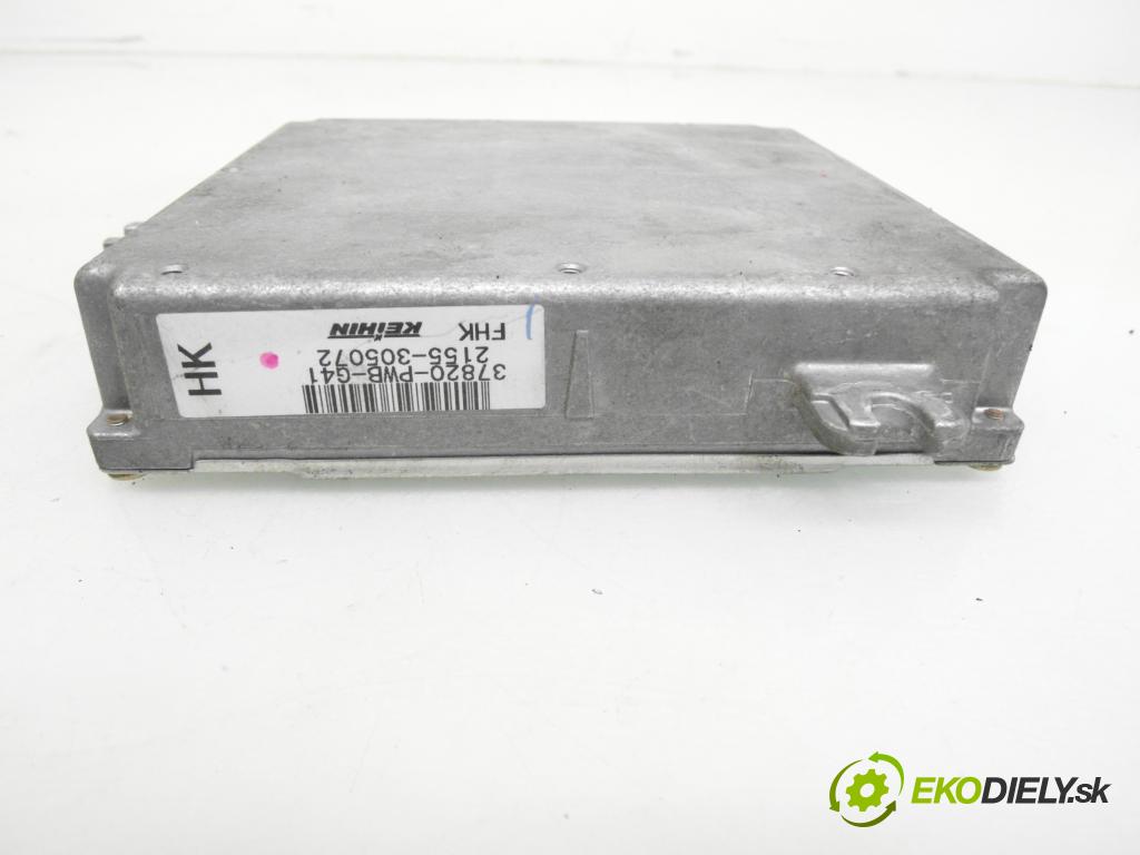 HONDA JAZZ II (GD_, GE3, GE2) HB 2002 57,00 1.2 i-DSI (GD5, GE2) - L12A1 1243,00 řídící jednotka motora 37820PWBG41