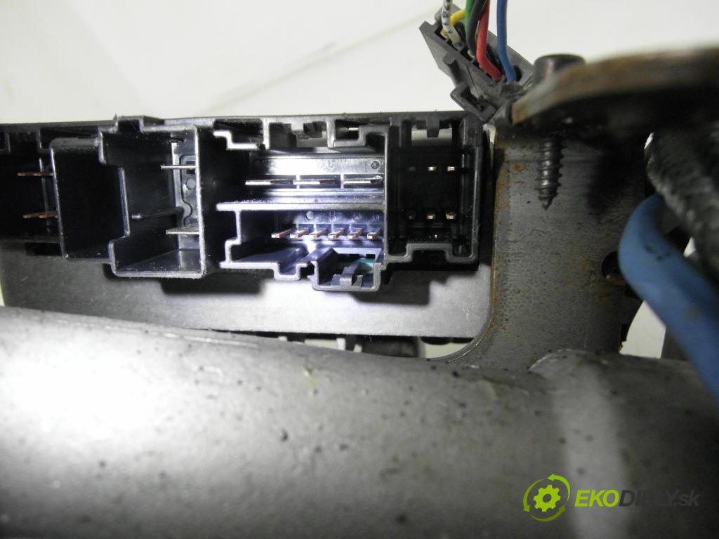 FIAT PUNTO (188_) HB 1999 44,00 1.2 60 (188.030, .050, .130, .150, .230, .250) - 1 1242,00 SLOUPEC / PODPORA elektrický 26076971023 ; 26078330012 ; 26082642