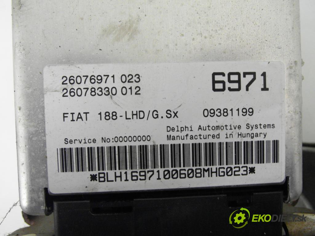 FIAT PUNTO (188_) HB 1999 44,00 1.2 60 (188.030, .050, .130, .150, .230, .250) - 1 1242,00 SLOUPEC / PODPORA elektrický 26076971023 ; 26078330012 ; 26082642
