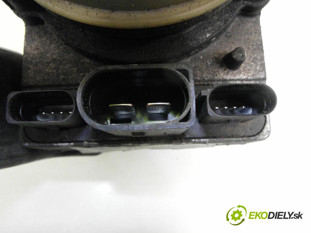 SKODA FABIA I SEDAN (6Y3) SEDAN 2002 50,00 1.4 - AME 1397,00 pumpa servočerpadlo HYD-EL. 6Q0423155AD ; 6Q0423371A