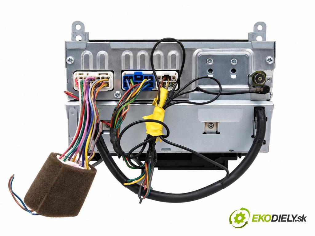 TOYOTA YARIS (_P1_) HB 2002 50,00 1.0 (SCP10_) - 1SZ-FE 998,00 RADIO CD modul 861200D022 ; A56804