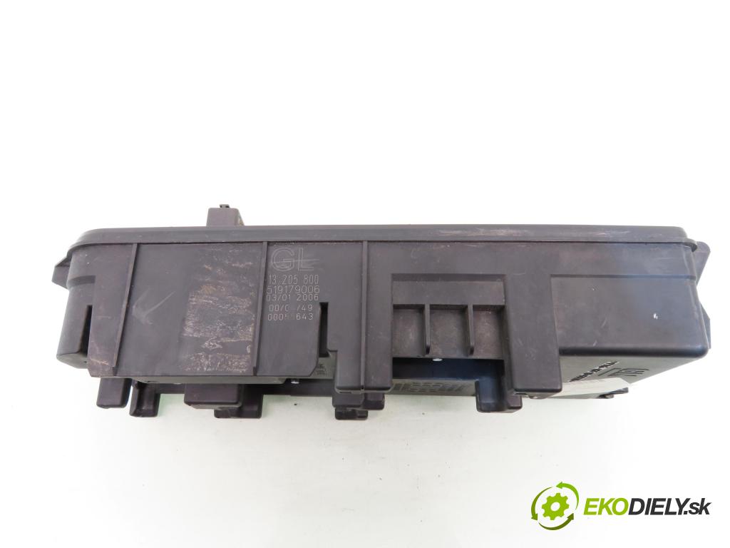 OPEL VECTRA C Kombi (Z02) KOMBI 2006 110,00 1.9 CDTI - Z 19 DTH 1910,00 MODUL BSI 13205800GL ; 519179006