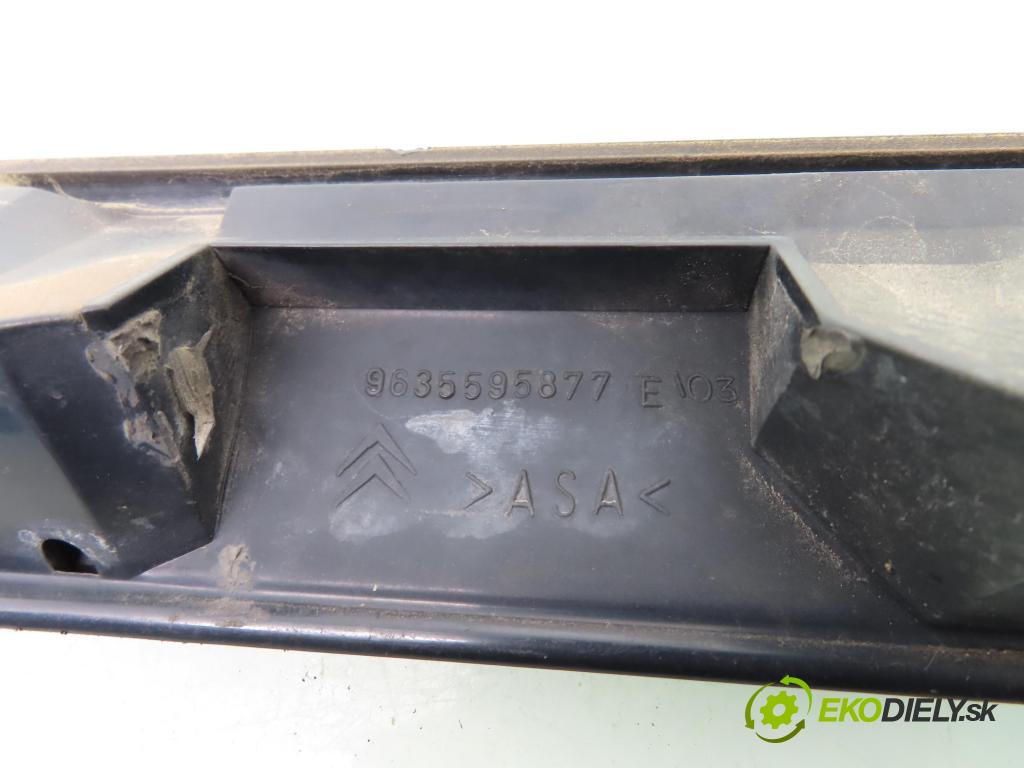 CITROEN XSARA PICASSO (N68) MINIVAN 2006 80,00 1.6 16V - NFU (TU5JP4) 1587,00 zadní část - čelo dveří kufr 9635595877E