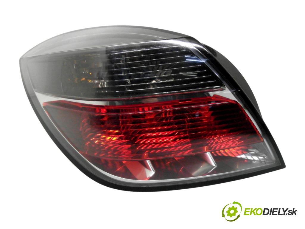OPEL ASTRA H GTC (L08) COUPE 2005 77,00 1.6 - Z 16 XE1 1598,00 světlo levé zadní 13252443 ; 93357459 ; 342691834