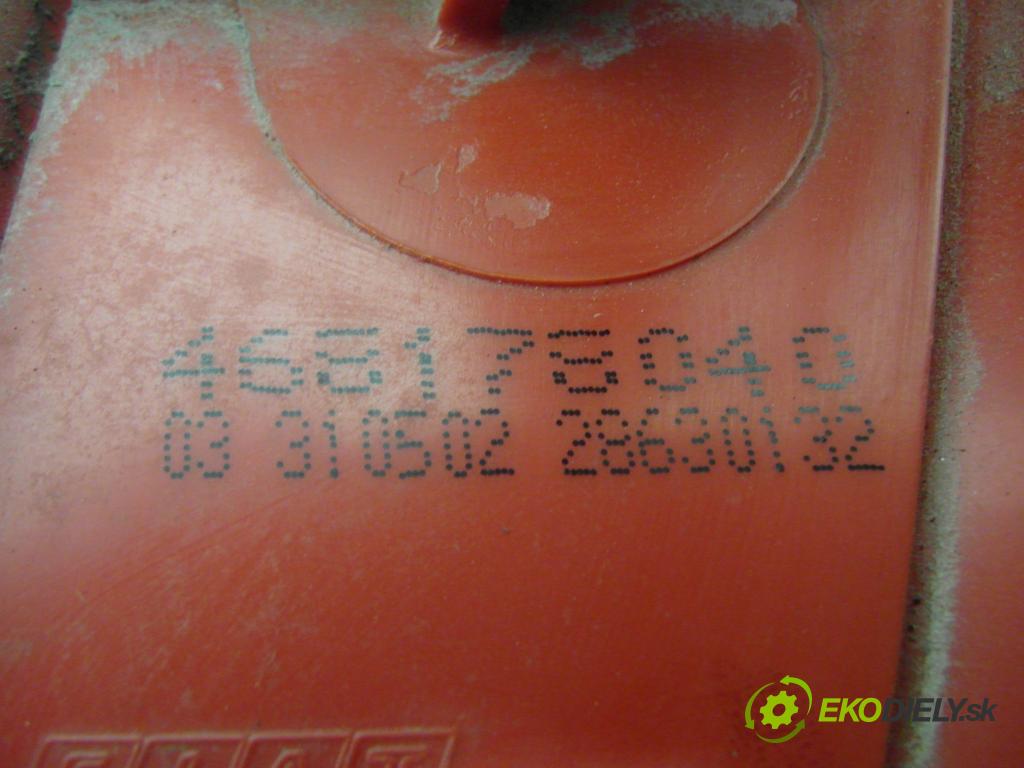 FIAT PUNTO (188_) HB 2002 44,00 1.2 Bifuel - 188 A4.000 1242,00 světlo levé zadní 468178040
