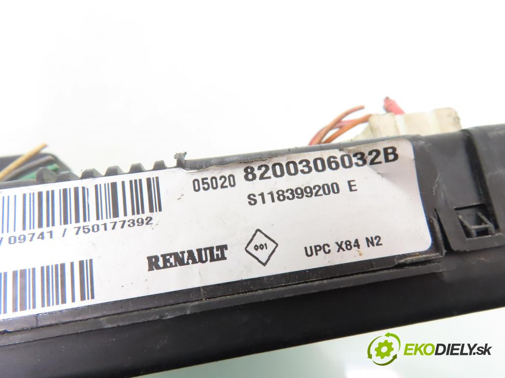 RENAULT SCENIC II (JM0/1_) MINIVAN 2005 88,00 1.9 DCI - F9Q 812 1870,00 MODUL BSI 8200306032B ; S118399200E