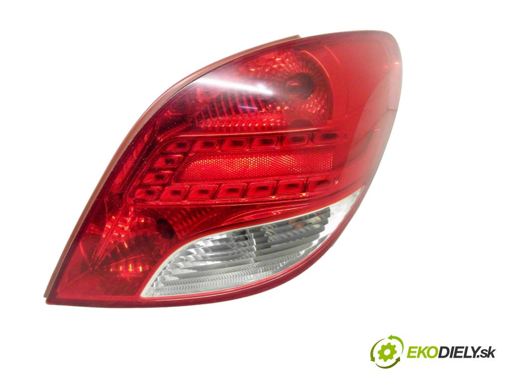 PEUGEOT 207 (WA_, WC_) HB 2009 66,00 1.6 HDi - 9HX (DV6ATED4) 1560,00 Svetlo pravé zadné 968656598000 ; 6351HQ ; VP9PFX13404A