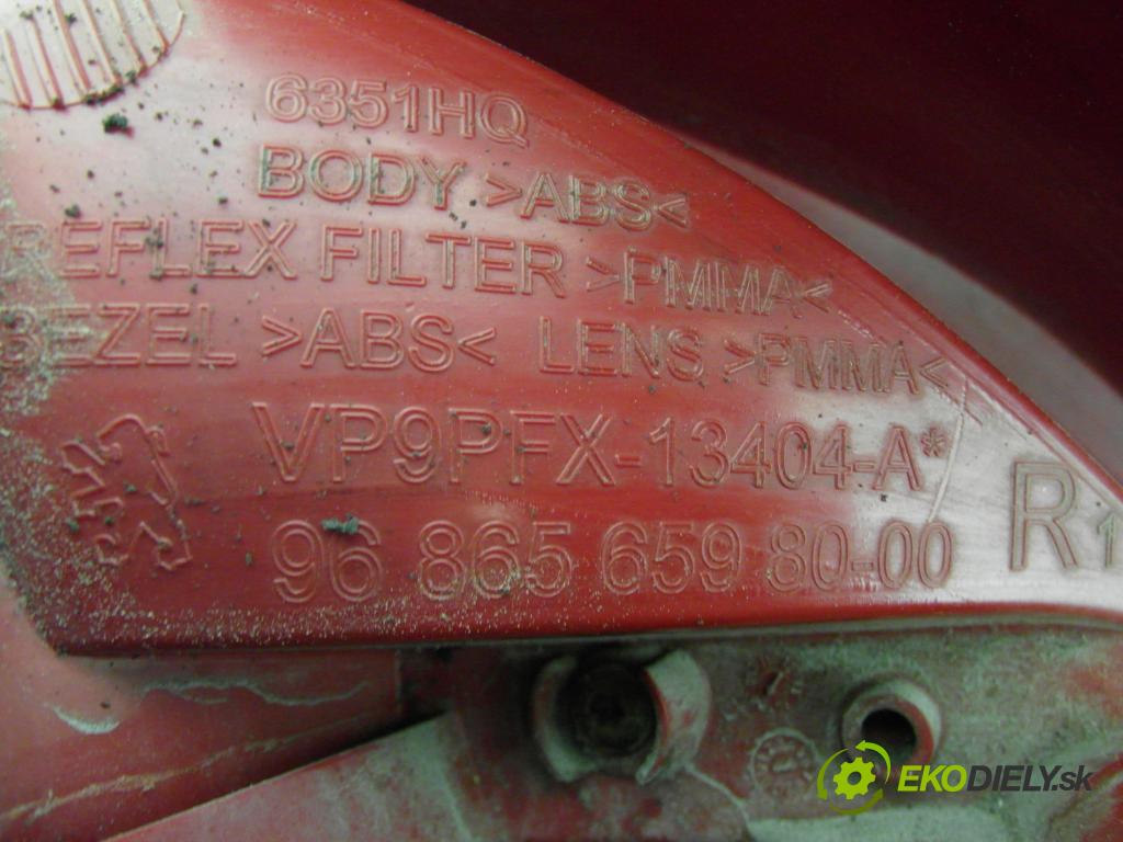 PEUGEOT 207 (WA_, WC_) HB 2009 66,00 1.6 HDi - 9HX (DV6ATED4) 1560,00 světlo pravé zadní 968656598000 ; 6351HQ ; VP9PFX13404A