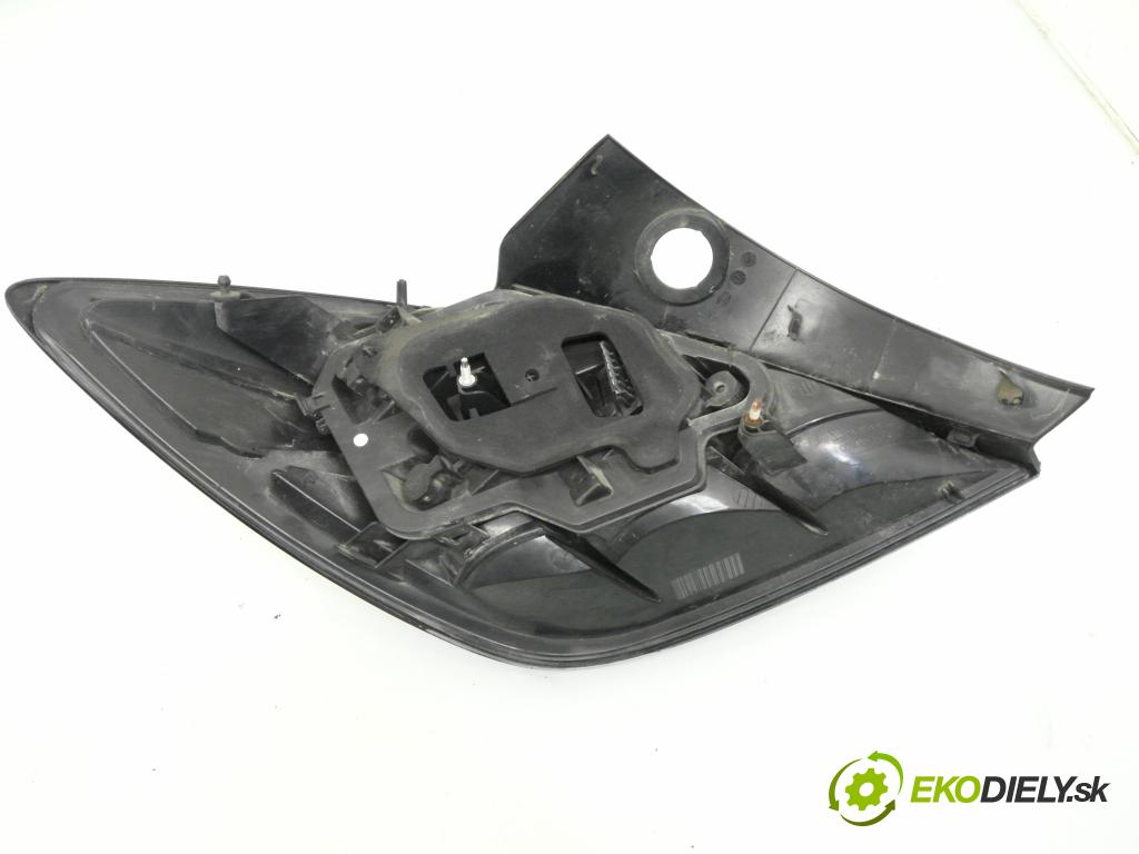OPEL ASTRA H GTC (L08) COUPE 2006 88,00 1.9 CDTI - Z 19 DT 1910,00 světlo pravé zadní 24451834 ; 00874802