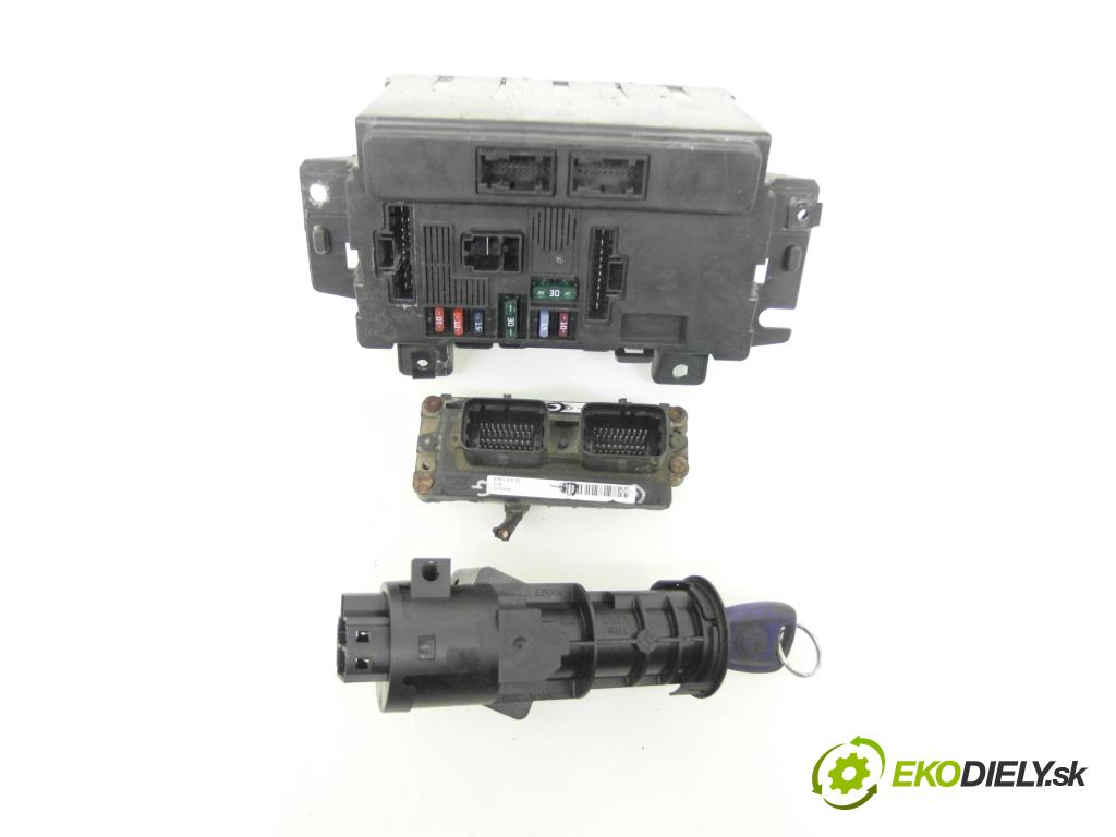 FIAT PANDA (169_) HB 2003 40,00 1.1 - 187 A1.000 1108,00 spínačka / imobilizéra IMMO / řídící jednotka IAW5AFSM ; IAW5AFSMHW607 ; 61027500