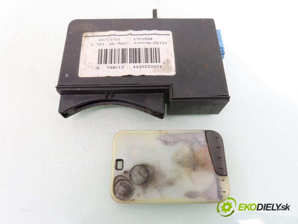RENAULT LAGUNA II Grandtour (KG0/1_) KOMBI 2002 85,00 1.8 16V (KG0J) - F4P 770 1783,00 CZYTNIK KARTY: 8200224594