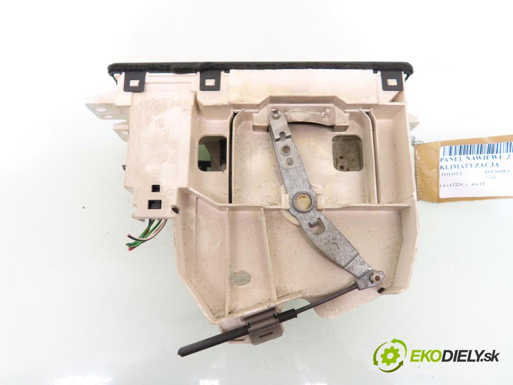 TOYOTA AVENSIS (_T22_) LIFTBACK 1998 81,00 1.6 (AT220_) - 4A-FE 1587,00 Panel kúrenia KLIMATIZACE: 702311A