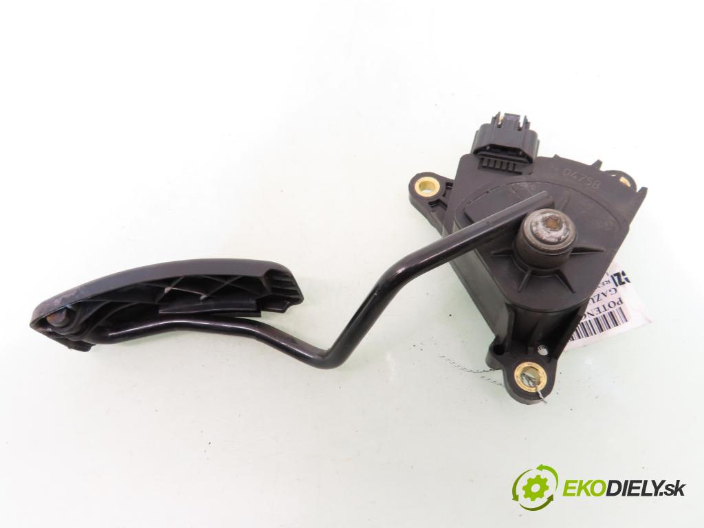 RENAULT SCENIC II (JM0/1_) MINIVAN 2005 83,00 1.6 (JM0C, JM0J, JM1B) - K4M 782 1598,00 Potenciometer plynu 8200159647 (Potenciometer plynového pedálu)