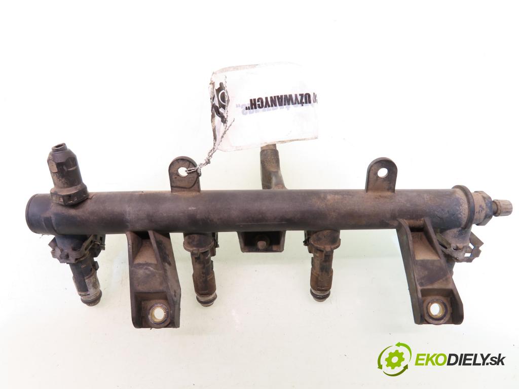 PEUGEOT 206 liftback (2A/C) HB 2003 440,00 1.1 i - HFX (TU1JP) 1124,00 lišta vstřikovací 9628982980D ; 9638128080 (Vstřikovací lišta)