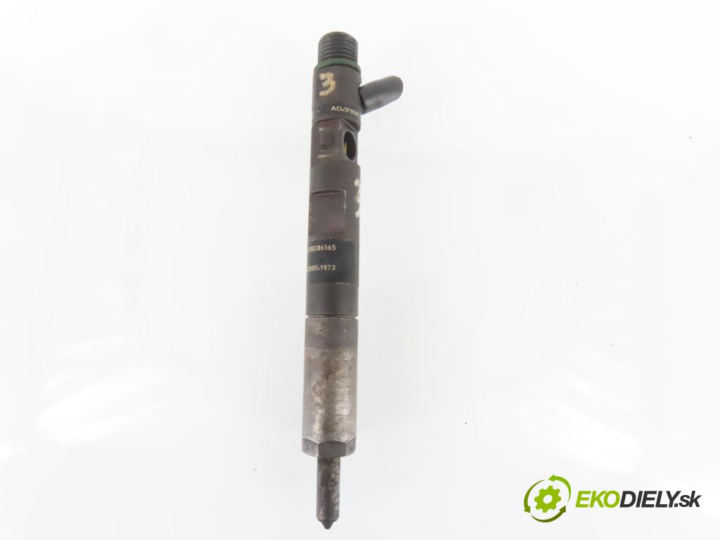 NISSAN ALMERA II (N16) HB 2005 60,00 1.5 dCi - K9K 722 1461,00 vstrekovač EJBR01801Z ; 8200206565 ; 8200049873 (Vstrekovač paliva)