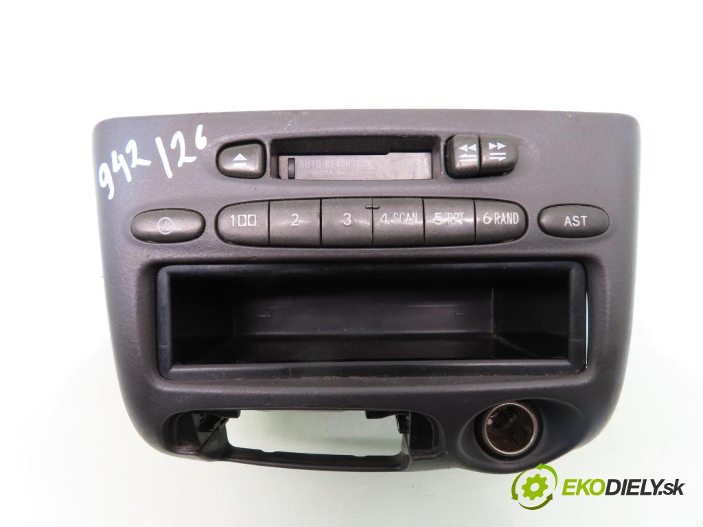 TOYOTA YARIS (_P1_) HB 2000 50,00 1.0 (SCP10_) - 1SZ-FE 998,00 RADIO modul 8612052020